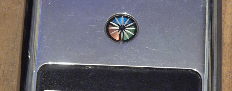 The starburst indicator on the Zenith Space Command remote